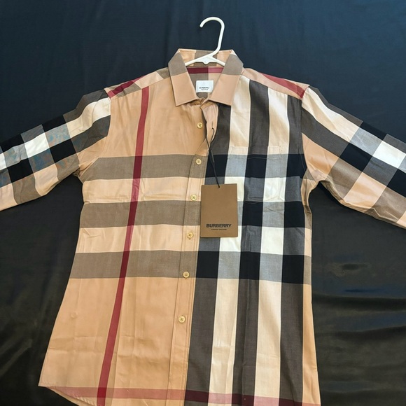Burberry Men's Beige Button Up Shirt Size Small